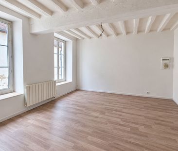 Location Appartement 1 pièce 27m² - Photo 2