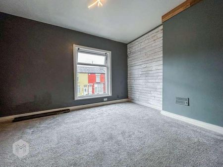 Ainsworth Lane, Bolton, Greater Manchester, BL2 - Photo 2