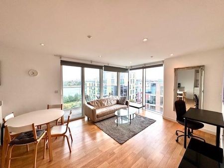 2 bedroom flat to rent - Photo 2