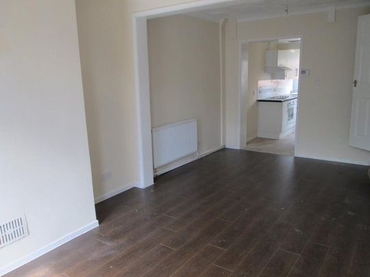 2 bedroom house to rent - Photo 1