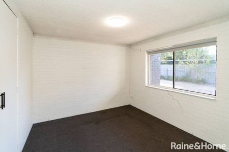 LOW MAITENANCE UNIT LIVING - Photo 3