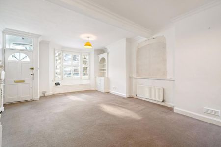 3 bedroom terraced house to rent - Photo 3