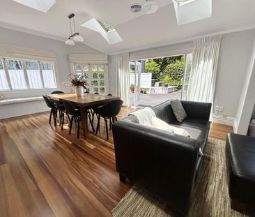 Weel Presented Character Home - Photo 4