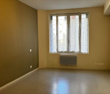 Location Appartement 2 pièces 59m² - Photo 1