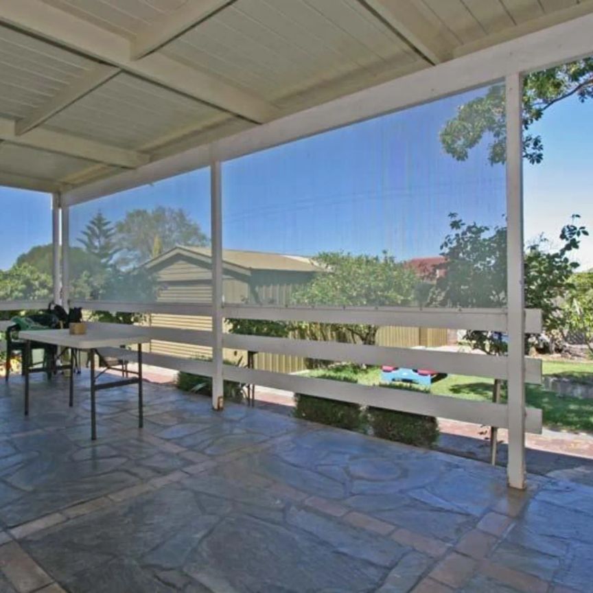 Four bedroom home in popular locale - Photo 1