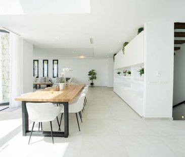 Luxury Villa for rent in Benahavís, Andalusia - Photo 3