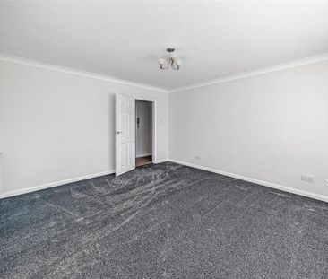 2 bedroom maisonette to rent - Photo 3