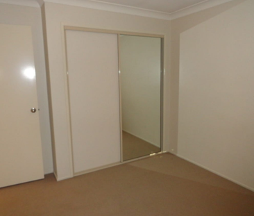 Private Eastside Unit in Secured Gated Complex - Photo 5