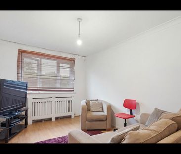 1 Bed Flat, Green Pond Close Green Pond Rd, E17 - Photo 2