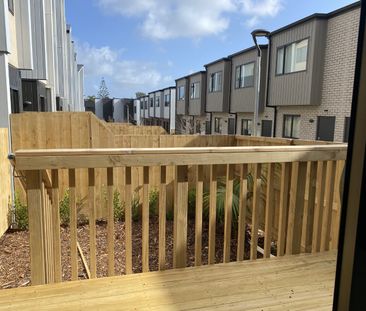 35A Matipo Road, Te Atatu Peninsula - Photo 3
