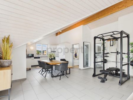 Alles inklusive: Dachwohnung mit Garage, 2 Parkplätzen und eigenem ... - Photo 3