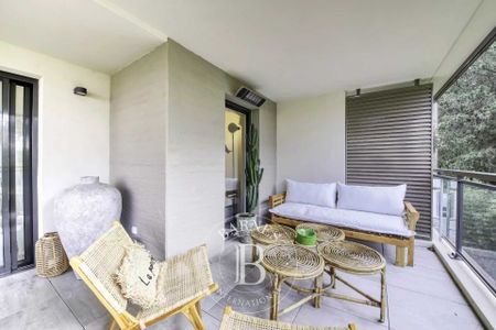 SAINT-TROPEZ - CENTRE VILLE - APPARTEMENT 2 CHAMBRES - PARKING - Photo 5