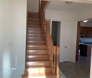 For Lease - 3127 Streamwood Pass, Oakville, Ontario - Photo 1