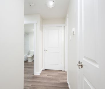 Ella Manor - Photo 4