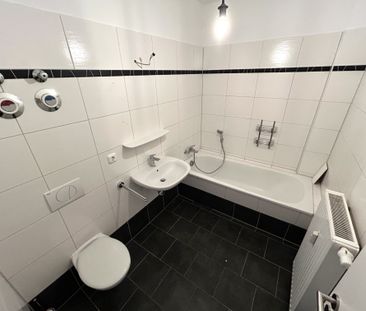 Charmante 2-Raum-Wohnung mit Balkon und Stellplatz ! - Photo 2