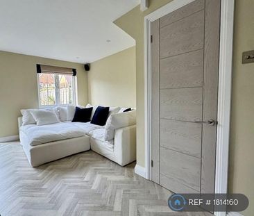 3 bedroom end of terrace house to rent - Photo 3