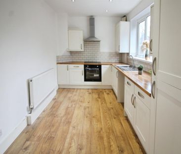 Queens Road, Castleford - Photo 6