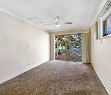 Fantastic location - Walk to John Paul College - Photo 3