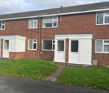 2 bedroom ground floor flat to rent - Photo 4