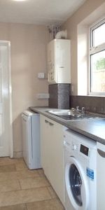 Wisbech Road, Outwell. - Photo 4