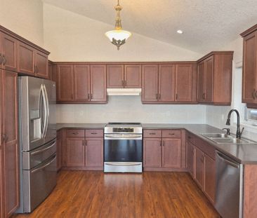 For Lease - 27 Portland Street Unit# Entire home, Collingwood, Ontario - Photo 6