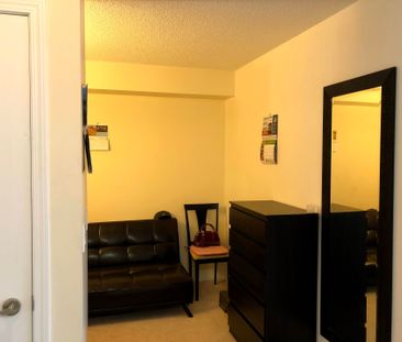 For Lease - 3650 Kingston Road Unit# 415, Toronto, Ontario - Photo 2