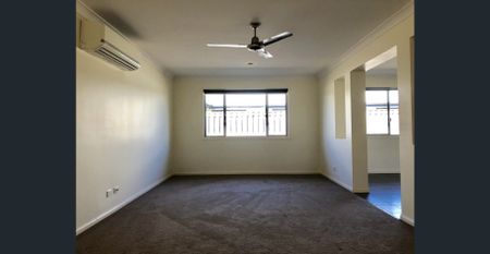 Ideal Family Home - Photo 2