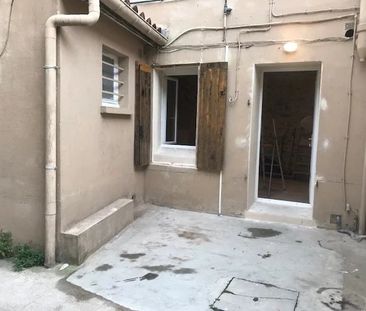Location Appartement 1 pièce 24m² NIMES 30900 - Photo 3