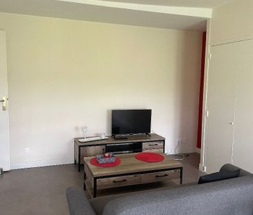 Location Appartement 2 pièces 40m² - Photo 2