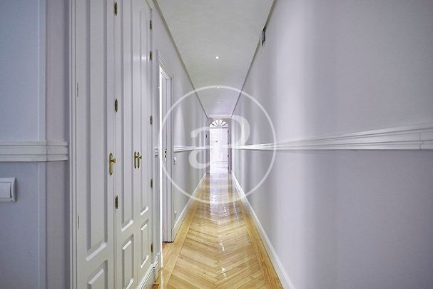 Luxury Flat for rent in Madrid, Autonomous Region of Madrid - Photo 1