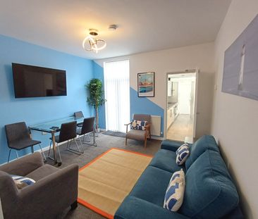 5 Bed Semi-Detached House, City Road, NG7 - Photo 1