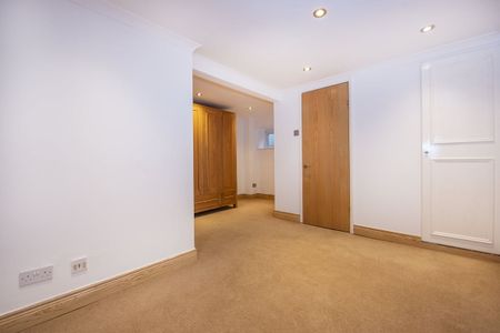 5 bedroom town house to rent - Photo 3