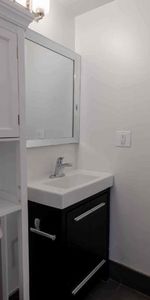 2 CH - 1 SDB - St-Laurent - $1,695 /mo - Photo 3