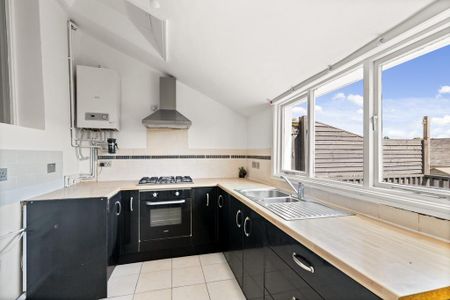 2 bedroom terraced house to rent - Photo 3