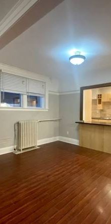 341 ST. CLAIR AVE. W. #A - SPACIOUS 3BED/1BATH, PRIME LOCATION! - Photo 1