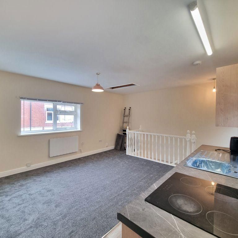 2 bedroom flat to rent - Photo 1