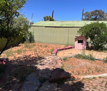 2 Bedroom and 1 Bathroom House for Rent in Port Augusta - Photo 6