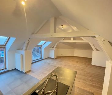 Appartement 2 chambres à 6200 Chatelet  Loyer: 850 € - foto 4