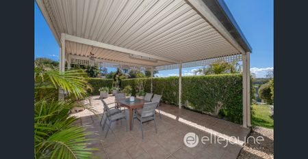 Luxury Home in Brightwaters - Photo 4