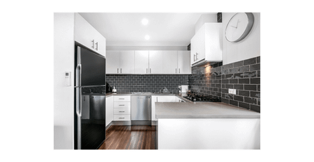 Modern one-bedroom apartment with breathtaking views - Photo 3