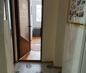Oferta de inchiriat,micro 13,cu 2 camere pret 1400 lei - Photo 5