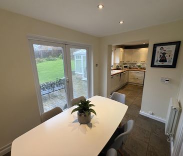 4 bedroom detached house to rent - Photo 3