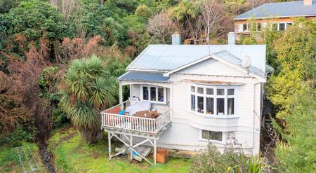 Tidy Bungalow for 2027 - Photo 4