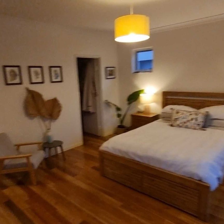 Leederville - Photo 1