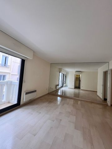 Location Appartement 1 pièce 33m² CANNES 06400 - Photo 2