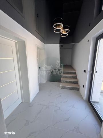 Casa noua moderna cu 6 camere si 3 bai si teren in Sura Mare - Fotografie 3