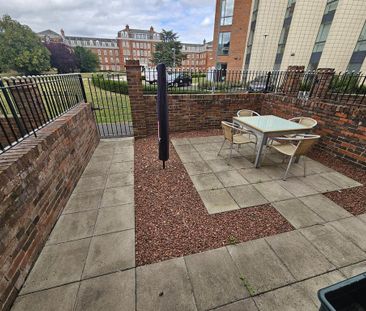 6 bedroom terraced house to rent - Photo 2