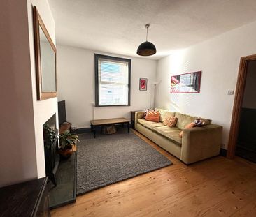 4 bedroom terraced house to rent - Photo 3