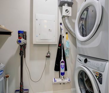 For Lease - 5917 Main Street, Whitchurch-Stouffville, Ontario - Photo 3