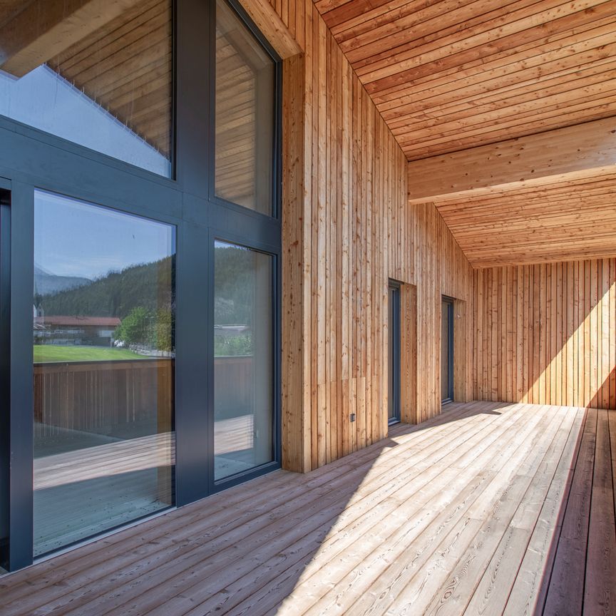 Dachgeschosswohnung mit Weitblick - Foto 1